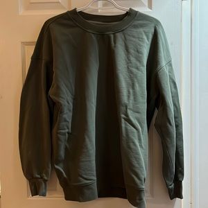 Lululemon perfectly oversized crew